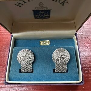 Vintage Hyde Park cufflinks in the original box